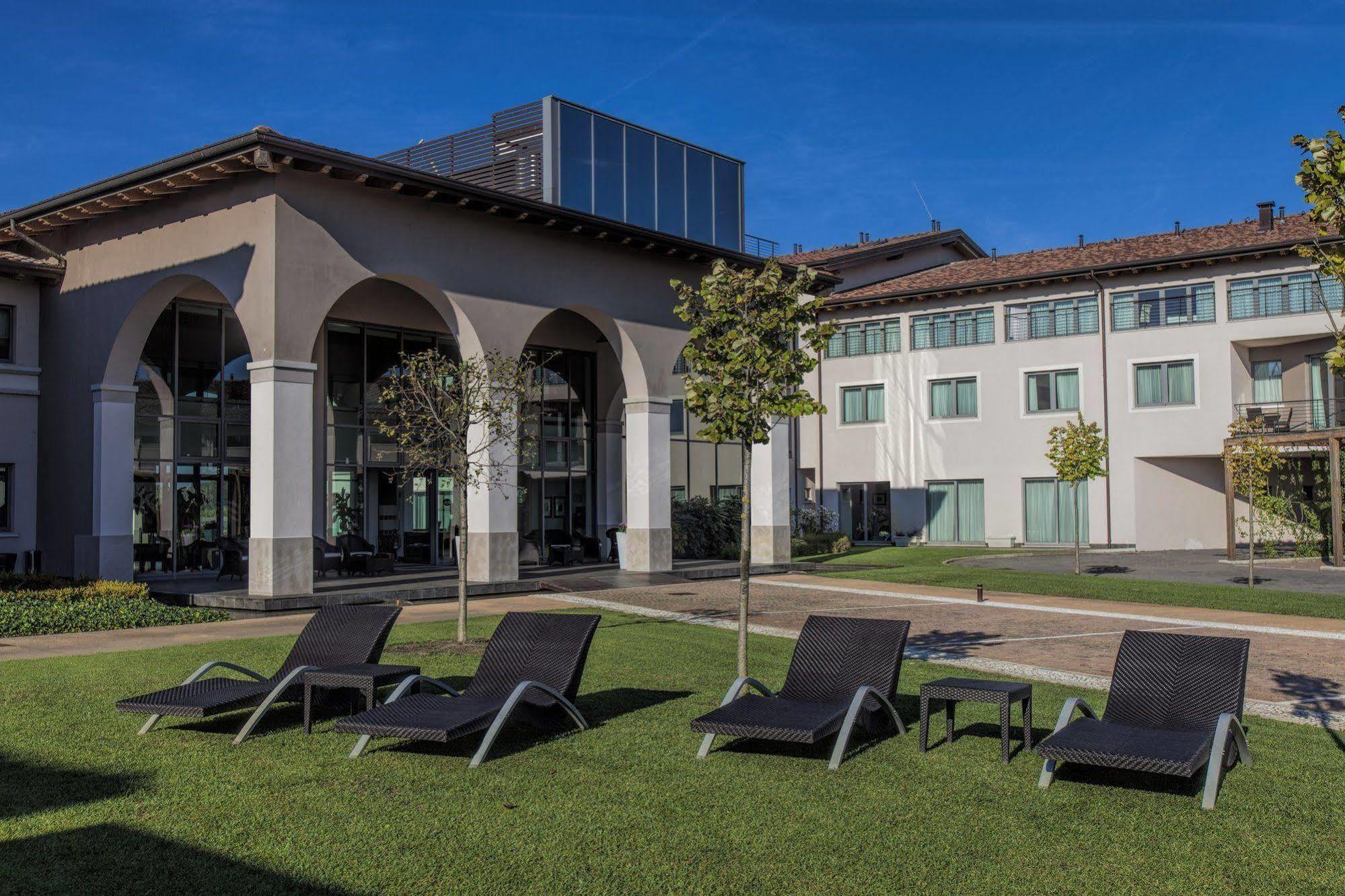 Hotel & Residence Villa Bartolomea Exterior photo